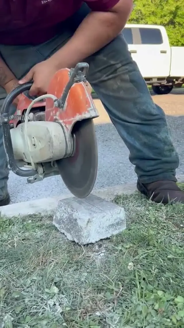 Video: Cutting pavers on-site